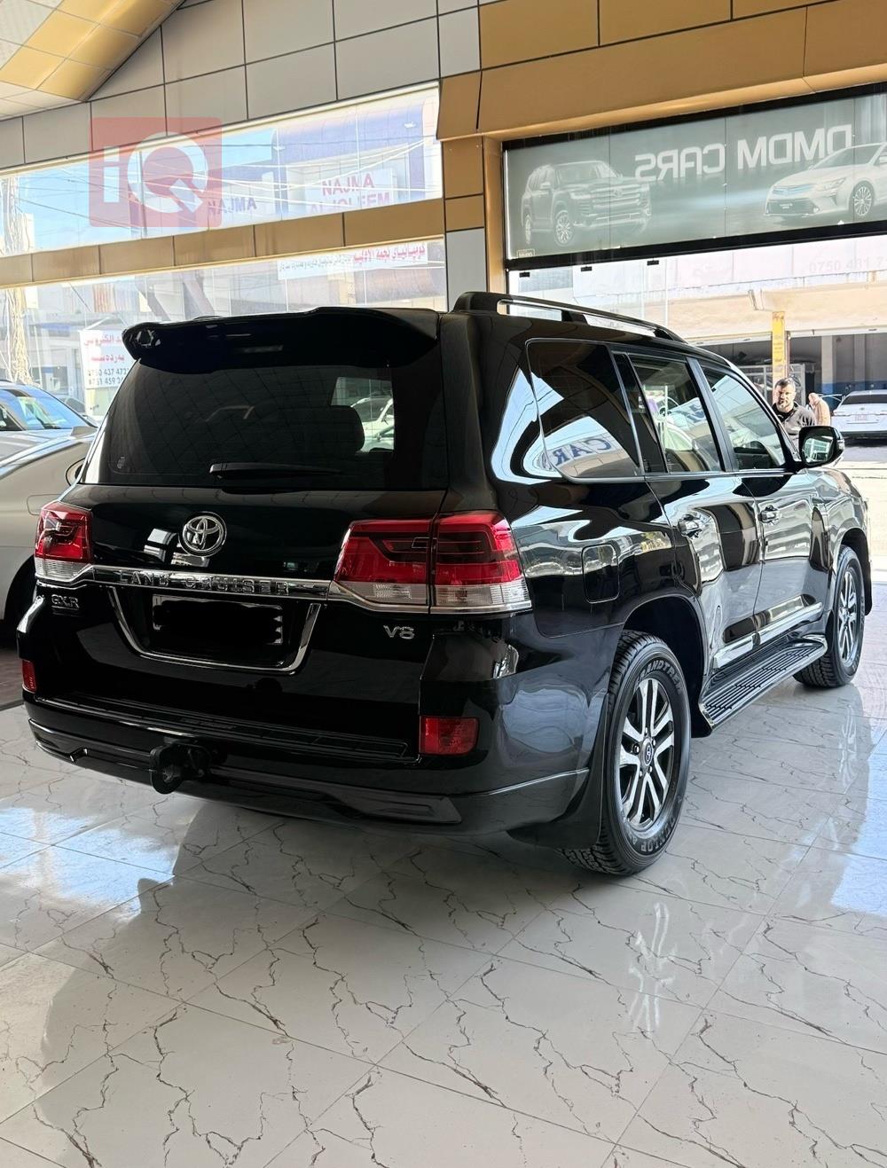 تويوتا لاندكروزر